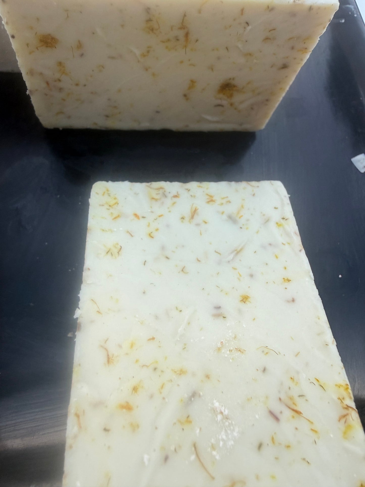 Garden of Grace Botanical Soap
Nourish your skin with the gentle power of nature.